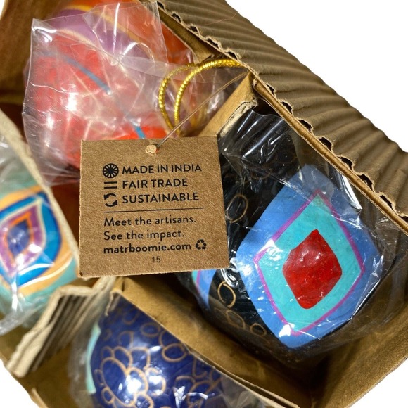 Matr Boomie Ornaments Set of 4 Hand Painted Made in India Colorful - Picture 2 of 3